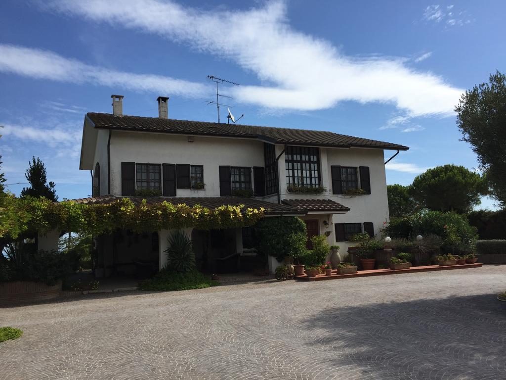 Villa Dolcevita San Costanzo 外观 照片