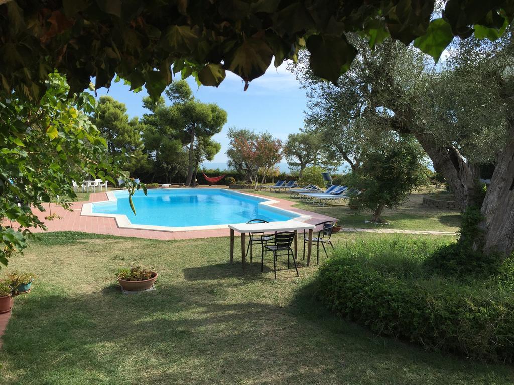 Villa Dolcevita San Costanzo 外观 照片