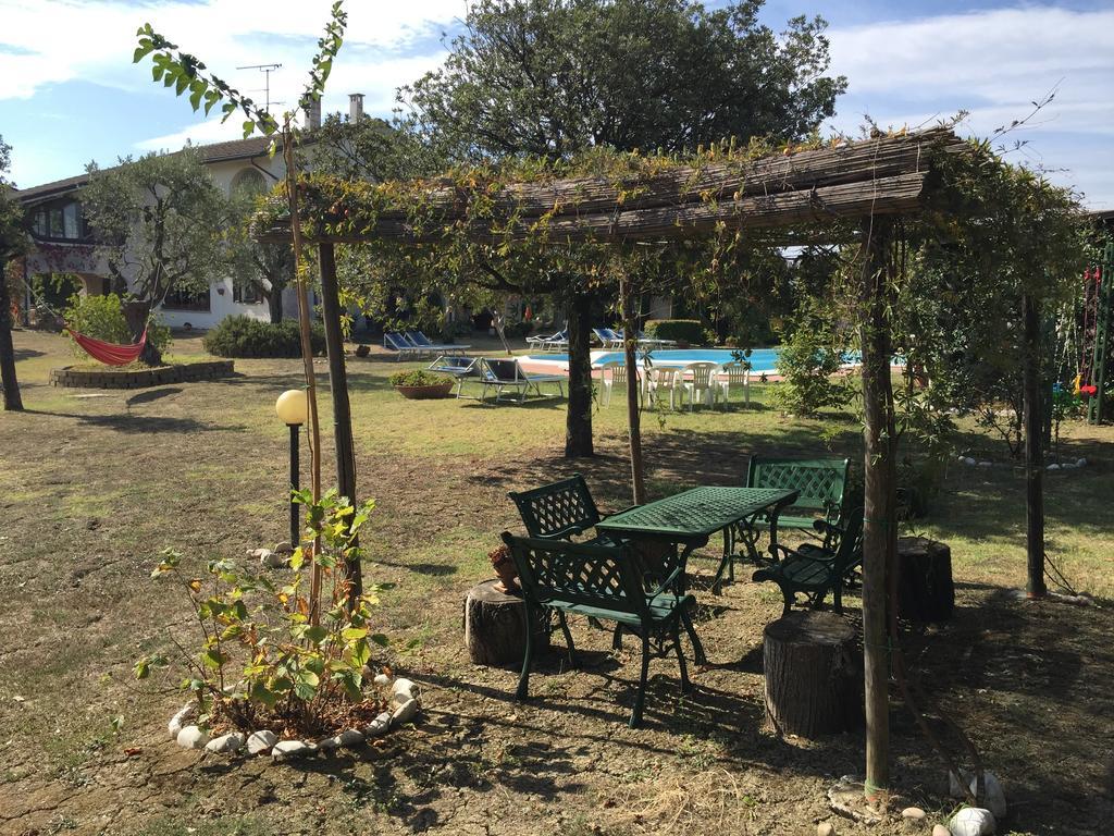 Villa Dolcevita San Costanzo 外观 照片
