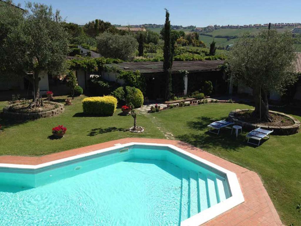 Villa Dolcevita San Costanzo 外观 照片